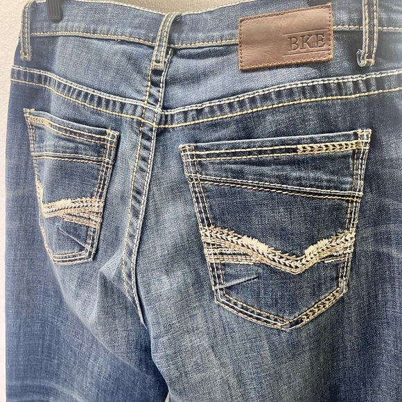 BKE Buckle Tyler Straight Leg Jeans Mens 32R Blue Denim Stretch Stitches 1936 - Picture 9 of 10